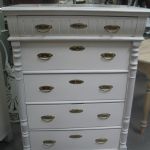 457 2472 CHEST OF DRAWERS